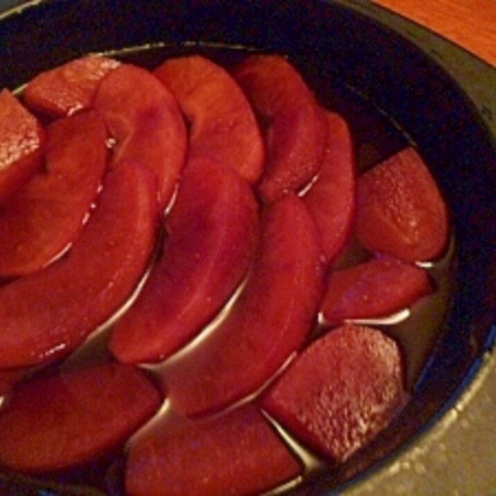 シリコンスチーマーで８分☆りんごの赤ワイン煮